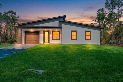 House in Lehigh Acres, Florida 3 bedrooms, 138.8 sq.m. № 2224981