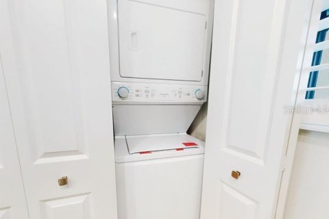 Снять в аренду кондоминиум в Нью-Смирна-Бич, Флорида 1 комната, 97.83м2, № 2098924 - фото 7
