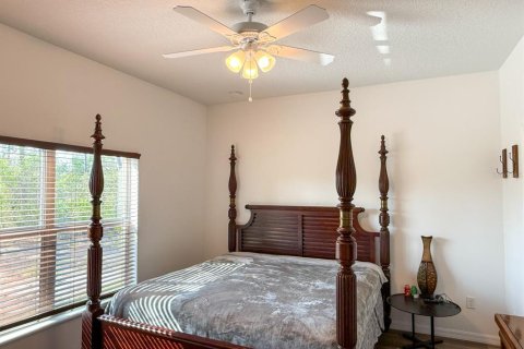House in Indian lake estates, Florida 43 bedrooms, 202.34 sq.m. № 1658297 - photo 15