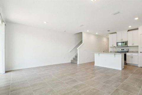 Adosado en alquiler en Clermont, Florida, 3 dormitorios, 137.96 m2 № 1822814 - foto 4