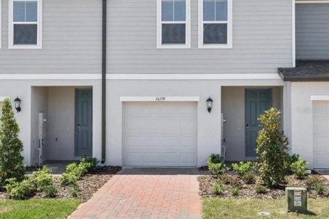 Adosado en alquiler en Clermont, Florida, 3 dormitorios, 137.96 m2 № 1822814 - foto 1