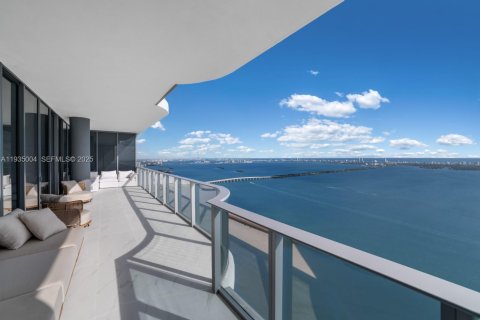 Condo in Miami, Florida, 4 bedrooms  № 1993792 - photo 11