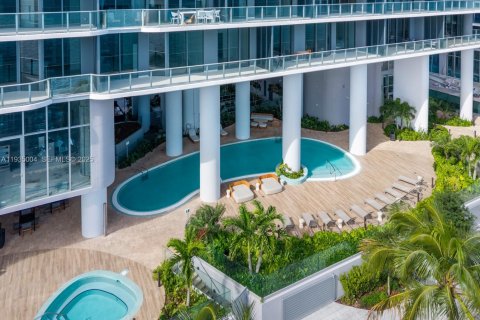 Condo in Miami, Florida, 4 bedrooms  № 1993792 - photo 20