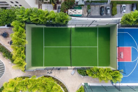 Condo in Miami, Florida, 4 bedrooms  № 1993792 - photo 24