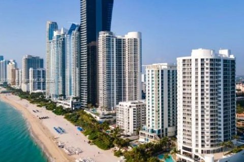 Condominio en venta en Sunny Isles Beach, Florida, 1 dormitorio, 59.36 m2 № 1977665 - foto 9