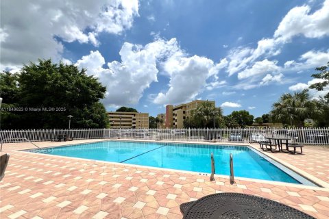 Copropriété à vendre à Miami, Floride: 1 chambre, 72.09 m2 № 1857139 - photo 3