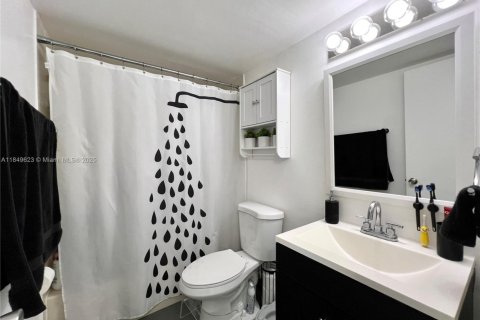 Copropriété à vendre à Miami, Floride: 1 chambre, 72.09 m2 № 1857139 - photo 9