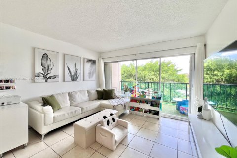Copropriété à vendre à Miami, Floride: 1 chambre, 72.09 m2 № 1857139 - photo 5