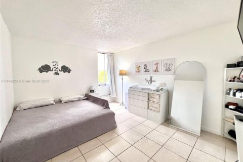 Copropriété à vendre à Miami, Floride: 1 chambre, 72.09 m2 № 1857139 - photo 8