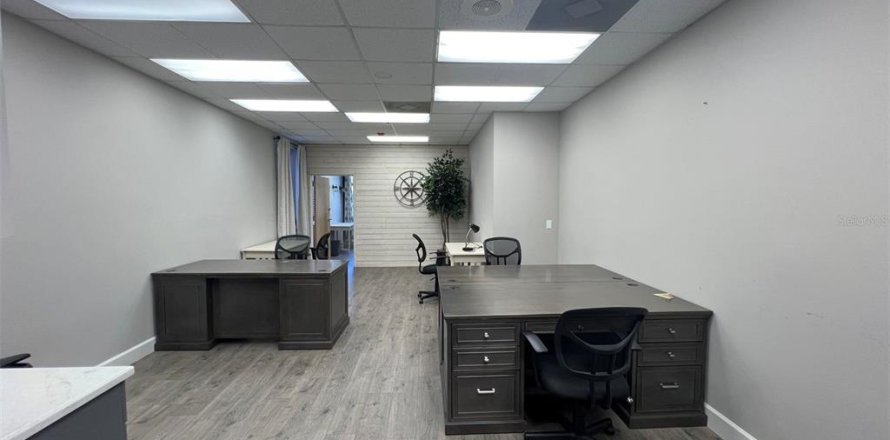 Immobilier commercial à Lake Mary, Floride 67.17 m2 № 1724545