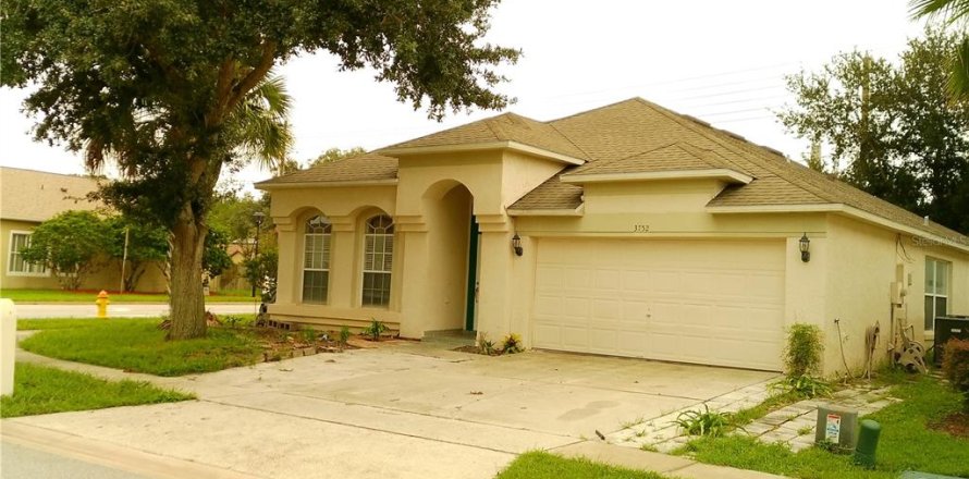 Villa ou maison à Oviedo, Floride 4 chambres, 183.67 m2 № 2351869