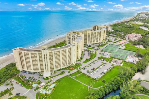 Condo in Jupiter, Florida, 2 bedrooms  № 1955311 - photo 21
