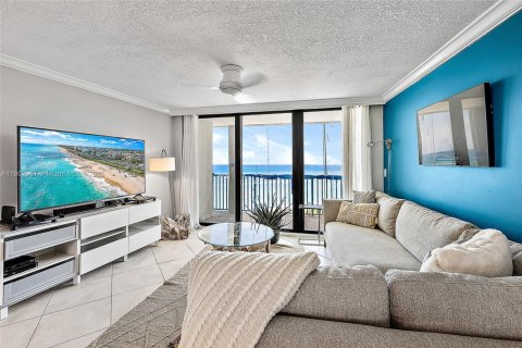 Condo in Jupiter, Florida, 2 bedrooms  № 1955311 - photo 5