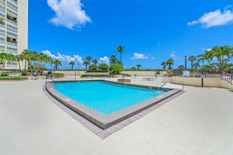 Condo in Jupiter, Florida, 2 bedrooms  № 1955311 - photo 18