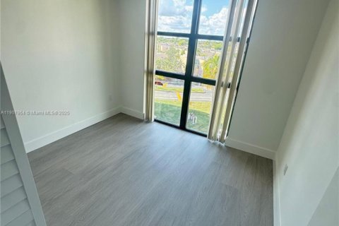 Condominio en venta en Miami, Florida, 3 dormitorios, 103.49 m2 № 1968037 - foto 4