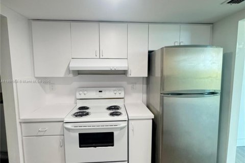 Condominio en venta en Miami, Florida, 3 dormitorios, 103.49 m2 № 1968037 - foto 14