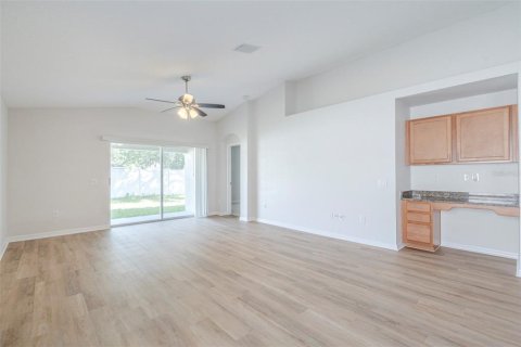 House in Ruskin, Florida 4 bedrooms, 183.11 sq.m. № 1840237 - photo 9
