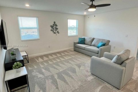 Casa en venta en Davenport, Florida, 6 dormitorios № 2029607 - foto 8