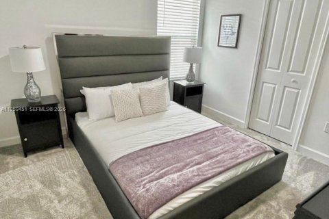 Casa en venta en Davenport, Florida, 6 dormitorios № 2029607 - foto 16