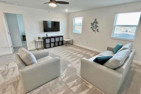 Casa en venta en Davenport, Florida, 6 dormitorios № 2029607 - foto 6