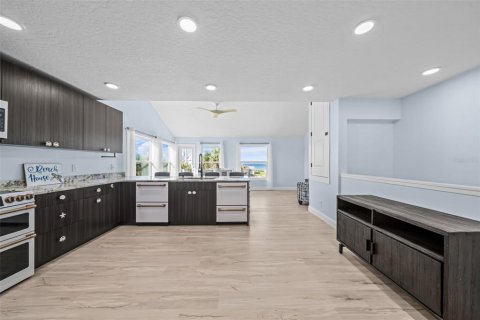 Casa en venta en Melbourne Beach, Florida, 3 dormitorios, 190.26 m2 № 2156096 - foto 17