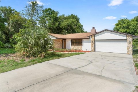 House in Windermere, Florida 3 bedrooms, 211.07 sq.m. № 1765476 - photo 2