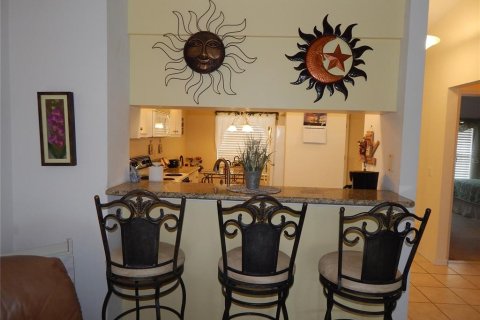 Copropriété à louer à Lake Suzy, Floride: 2 chambres, 106.84 m2 № 2433485 - photo 13