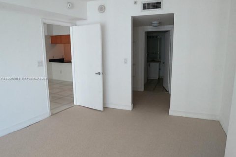 Купить кондоминиум в Майами, Флорида 1 спальня, 76.64м2, № 2145679 - фото 8