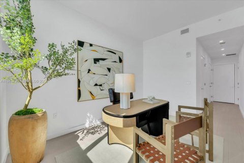 Купить кондоминиум в Бей-Харбор-Айлендс, Флорида 4 спальни, 232.44м2, № 2025364 - фото 28