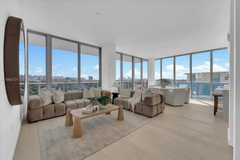 Купить кондоминиум в Бей-Харбор-Айлендс, Флорида 4 спальни, 232.44м2, № 2025364 - фото 3