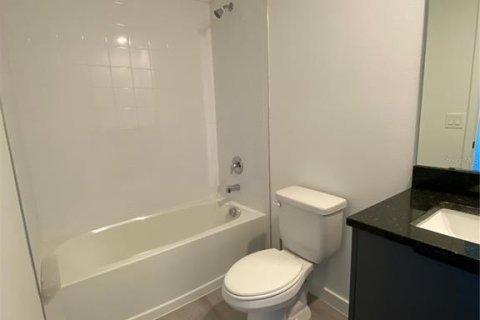 Adosado en venta en Kissimmee, Florida, 3 dormitorios, 126.81 m2 № 1772105 - foto 8