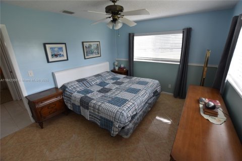 House in West Palm Beach, Florida 2 bedrooms, 77.02 sq.m. № 1834374 - photo 7