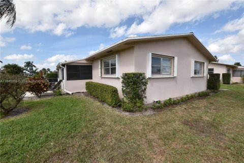 House in West Palm Beach, Florida 2 bedrooms, 77.02 sq.m. № 1834374 - photo 24