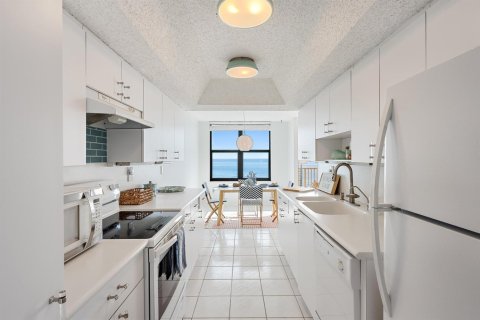 Condominio en venta en Riviera Beach, Florida, 2 dormitorios, 123.56 m2 № 2088249 - foto 14