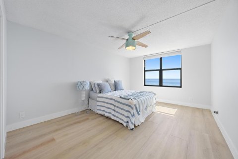 Condominio en venta en Riviera Beach, Florida, 2 dormitorios, 123.56 m2 № 2088249 - foto 21