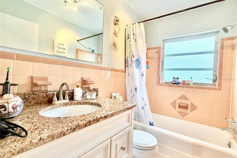 Casa en alquiler en Tarpon Springs, Florida, 2 dormitorios, 80.27 m2 № 1911101 - foto 19