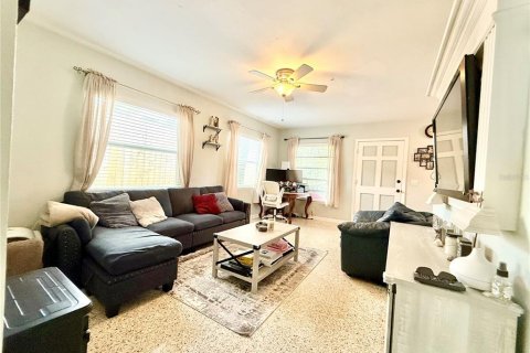 Casa en alquiler en Tarpon Springs, Florida, 2 dormitorios, 80.27 m2 № 1911101 - foto 26