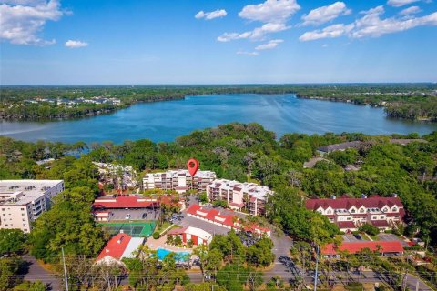 Condo in Casselberry, Florida, 2 bedrooms  № 1618166 - photo 1