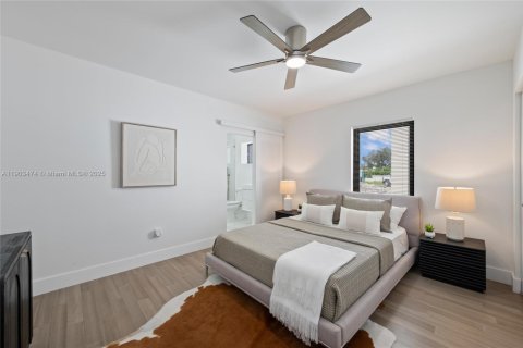 Villa ou maison à vendre à Miami, Floride: 4 chambres, 219.06 m2 № 1954596 - photo 16