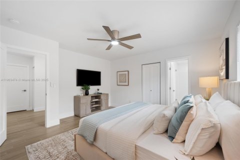 Villa ou maison à vendre à Miami, Floride: 4 chambres, 219.06 m2 № 1954596 - photo 23