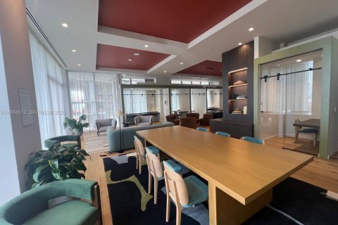 Condominio en alquiler en Miami, Florida, 2 dormitorios, 85.93 m2 № 1993646 - foto 7