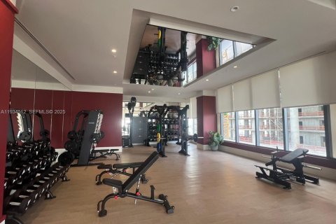 Condominio en alquiler en Miami, Florida, 2 dormitorios, 85.93 m2 № 1993646 - foto 16