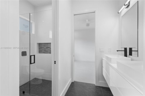 Купить виллу или дом в Нейплс, Флорида 3 спальни, № 1987163 - фото 25