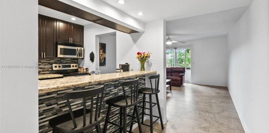 Condo à Coral Springs, Floride, 2 chambres № 1864754