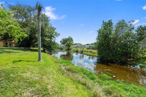 Copropriété à vendre à Coral Springs, Floride: 2 chambres, 95.69 m2 № 1864754 - photo 22