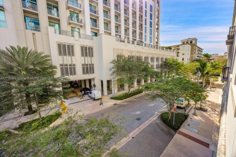 Condo in Coral Gables, Florida, 1 bedroom  № 1811648 - photo 19