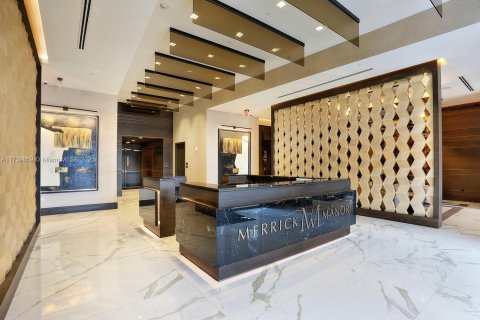 Condo in Coral Gables, Florida, 1 bedroom  № 1811648 - photo 27