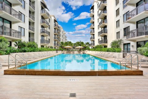 Condo in Coral Gables, Florida, 1 bedroom  № 1811648 - photo 18