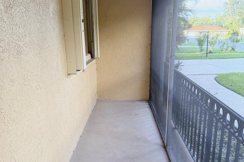Copropriété à vendre à Palmetto, Floride: 2 chambres, 170.01 m2 № 2421931 - photo 2
