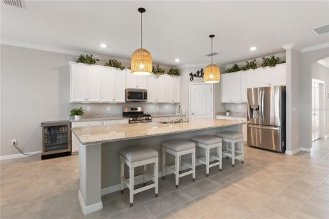House in Lakewood Ranch, Florida 3 bedrooms, 228.08 sq.m. № 2213215 - photo 6